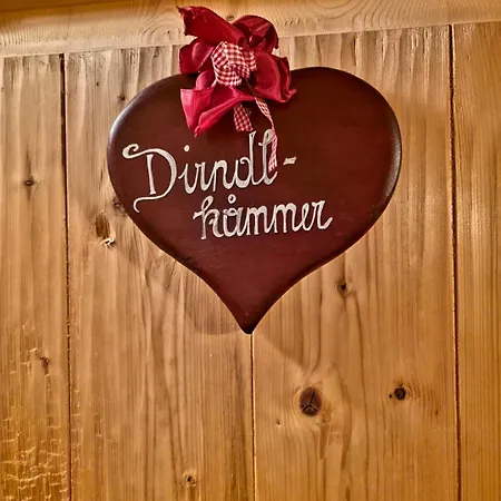 Dirndl Kammer أبتيناو